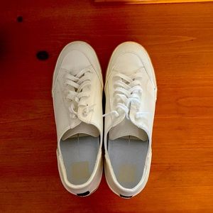 Women’s size 8.5 dolce vita sneakers
